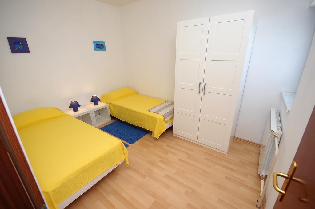Apartament Vv Pula Chambre photo